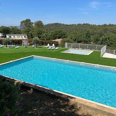 Joli Mobil-Home De Vacances, Ideal Pour Les Familles Rocbaron Exterior photo