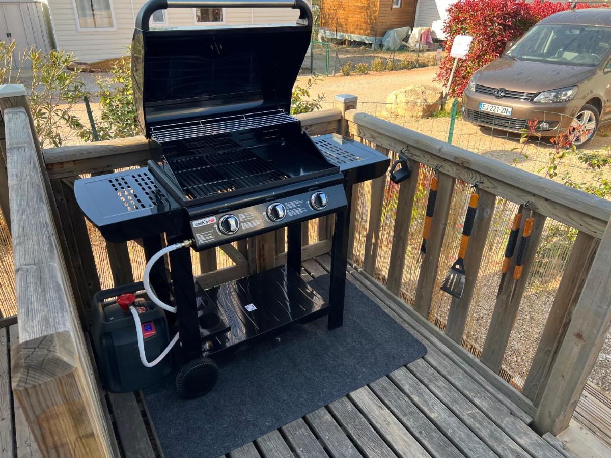 Joli Mobil-Home De Vacances, Ideal Pour Les Familles Rocbaron Exterior photo